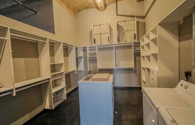 2 beds, 2 baths, 1,830 sqft, $3,490, Unit 609