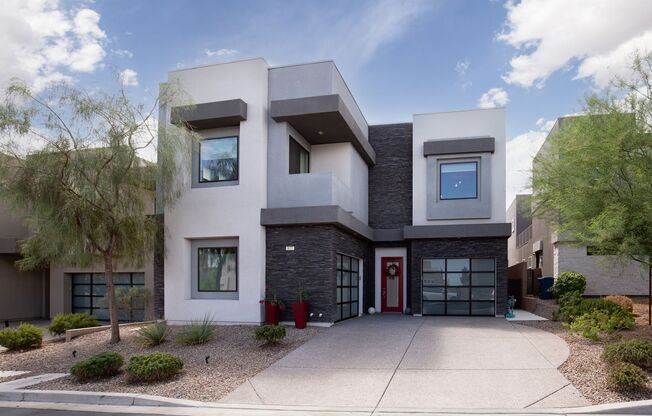 STUNNING MODERN HOME IN HENDERSON