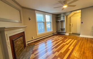 Studio, 1 bath, 600 sqft, $850, Unit Apt 1