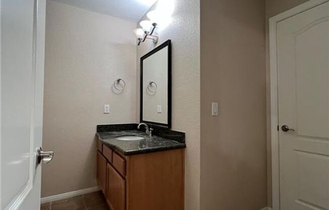 2 beds, 2 baths, $1,545, Unit # 206