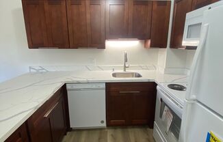 1 bed, 1 bath, $1,925