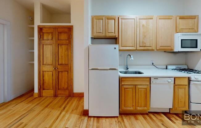 1 bed, 1 bath, $2,750, Unit 2C
