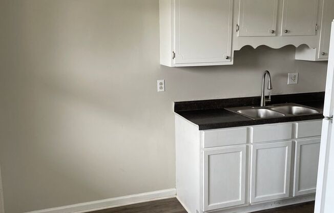 803-807-811 Utah Dr.