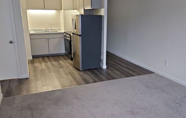 Lakeland Apartments