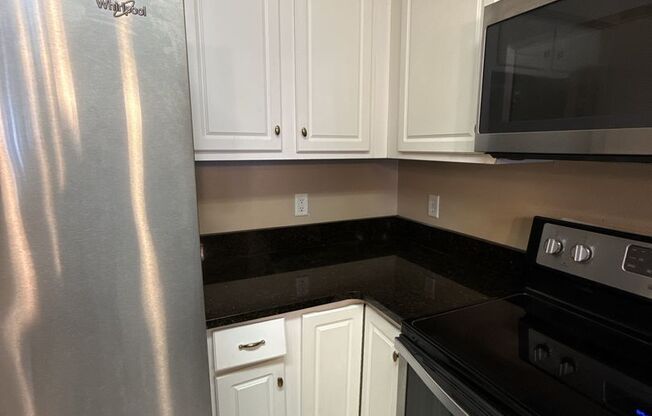 Move-In Ready 3-Bedroom 2 bath Condo in Prime Altamonte Springs - KEY WEST CONDOMINIUMS — Apply Today