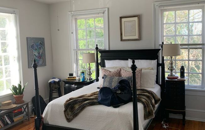 2 beds, 1 bath, 1,300 sqft, $2,250, Unit 1235-C1