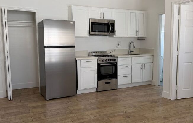 450 S Benton