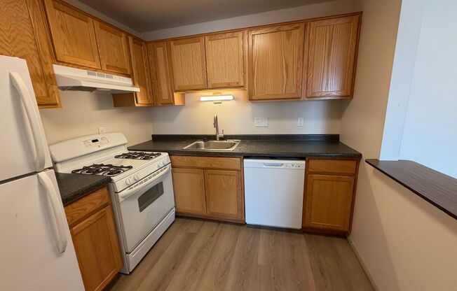 1688 Shawano Ave