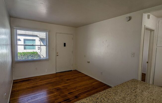 1 bed, 1 bath, 400 sqft, $1,795, Unit 3430 1/2