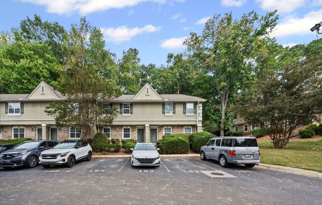 6900 ROSWELL RD