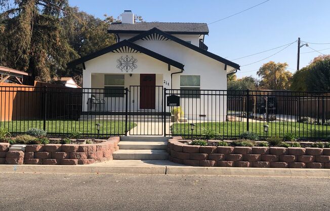 Old World Charm in desired La Loma Neighborhood