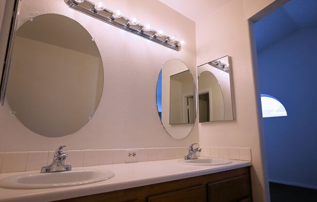 3 beds, 2 baths, $1,799