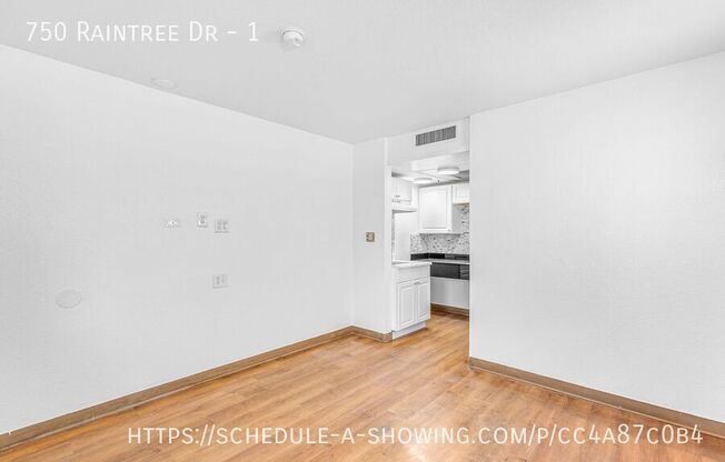 750 RAINTREE DR