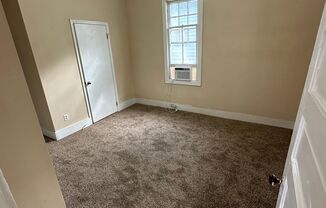 2 beds, 1 bath, $750