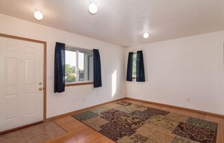 Studio, 1 bath, $900, Unit 700 3rd Street