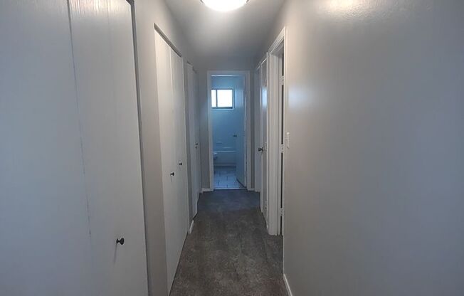 2 beds, 1 bath, 875 sqft, $995, Unit F301