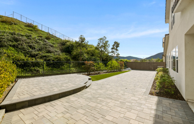 2754 OVERLOOK PT DR