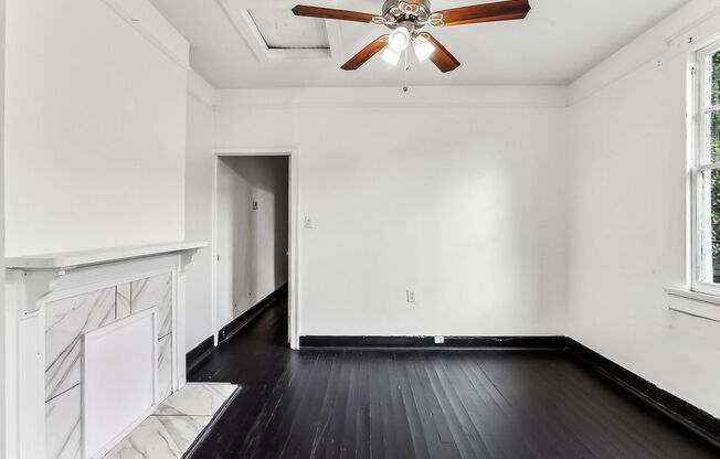 3323 Loyola Ave