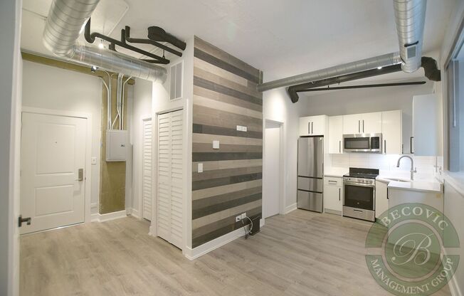 Studio, 1 bath, 280 sqft, $1,480, Unit 104