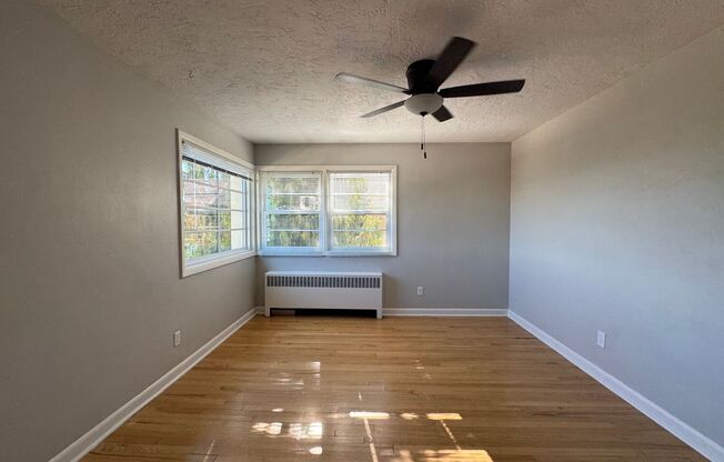 1 bed, 1 bath, 606 sqft, $1,595, Unit 420
