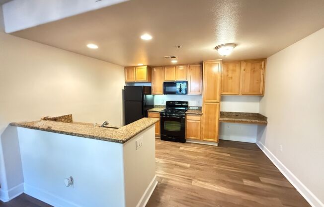 1 bed, 1 bath, 751 sqft, $2,095