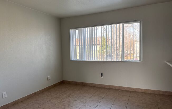 Studio, 1 bath, 410 sqft, $925, Unit 487-09