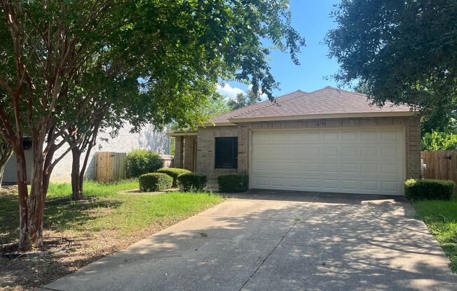 Well Maintained, Lovely South East Austin Home, Move In Ready