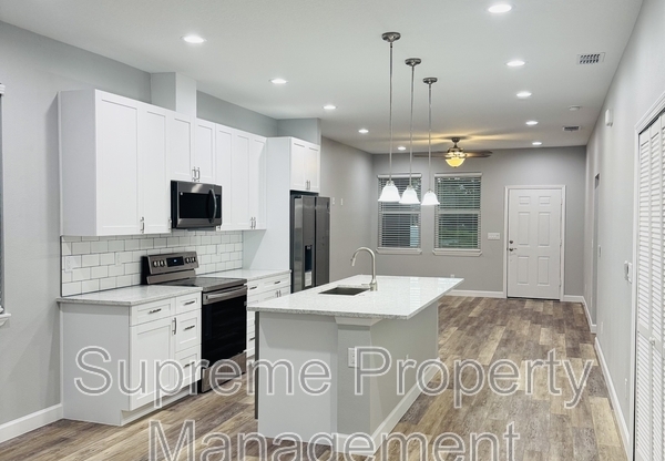 2604 N 29 ST