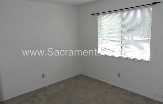 2 beds, 1 bath, $1,495, Unit # 85