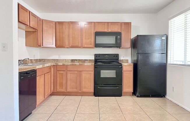 2 beds, 1 bath, $1,195, Unit 208