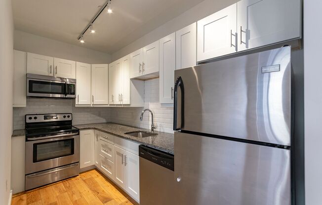 1 bed, 1 bath, 602 sqft, $1,829, Unit 404