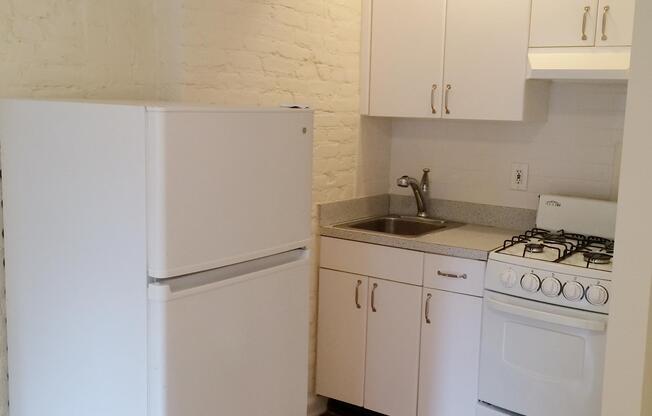 Studio, 1 bath, $2,317, Unit 4-B