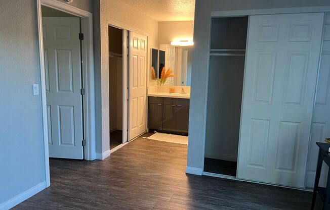 1 bed, 1 bath, 480 sqft, $2,300, Unit 74