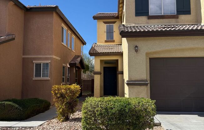 2 story home in NLV