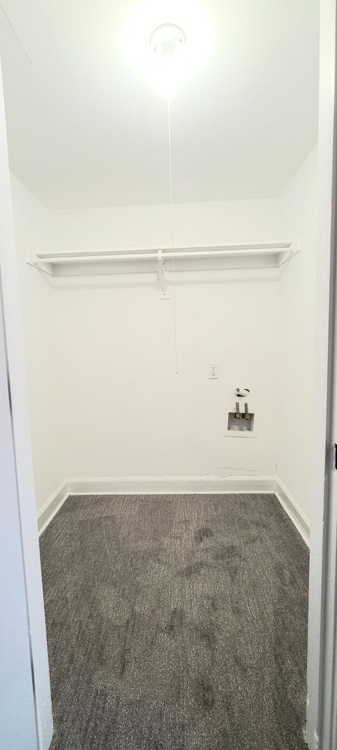 Studio, 1 bath, 395 sqft, $895, Unit 028