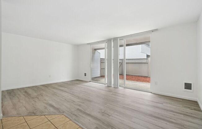 Images Columbia Apartments