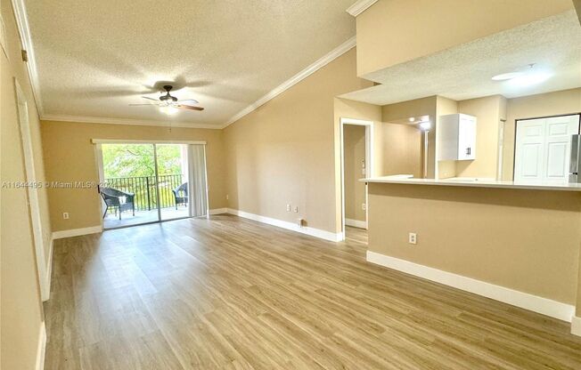 3 beds, 2 baths, $2,950, Unit # 304