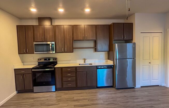 1 bed, 1 bath, 565 sqft, $1,295