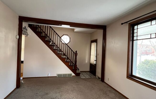 3 beds, 1.5 baths, $1,500