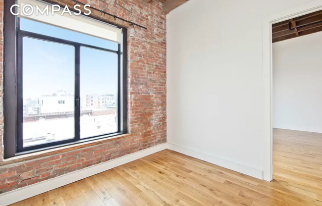 139 N 10 ST