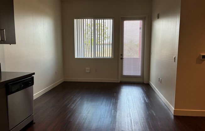 2 beds, 2 baths, 890 sqft, $2,600, Unit 138