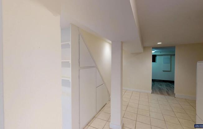 2 beds, 1 bath, 500 sqft, $3,500, Unit 1-FLR