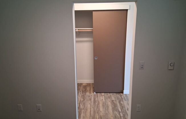 1 bed, 1 bath, 587 sqft, $1,675, Unit 414