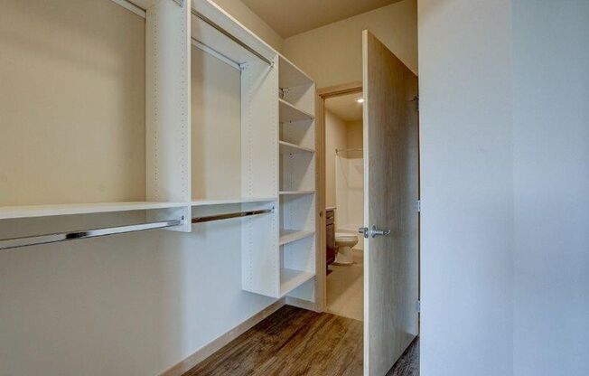 1 bed, 1 bath, 693 sqft, $1,750, Unit 405