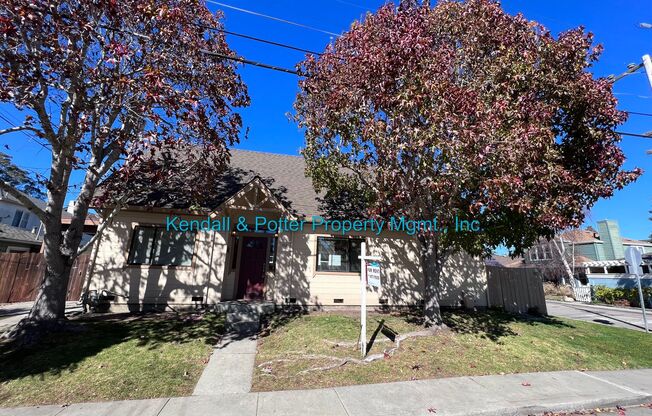 Fabulous Capitola 3 Bedroom/2 Bathroom Home in Riverview Terrace