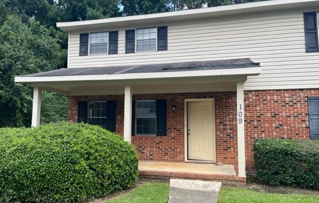 The 109/111 Rainbow Court Duplex