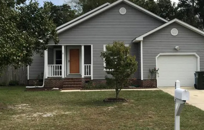 3 beds, 2 baths, $1,550