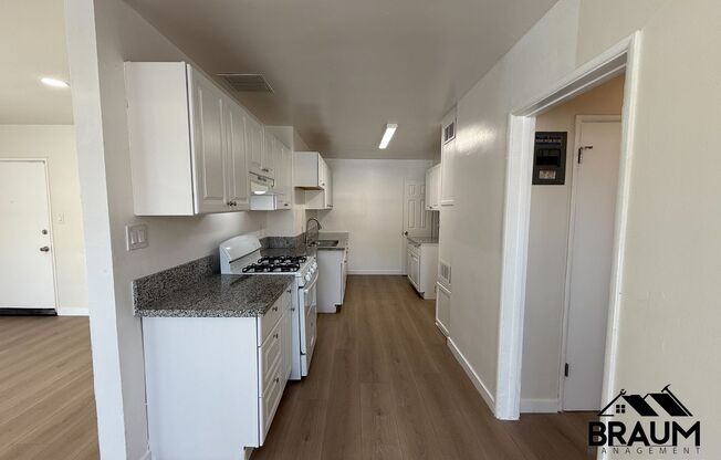 7339 WOODMAN