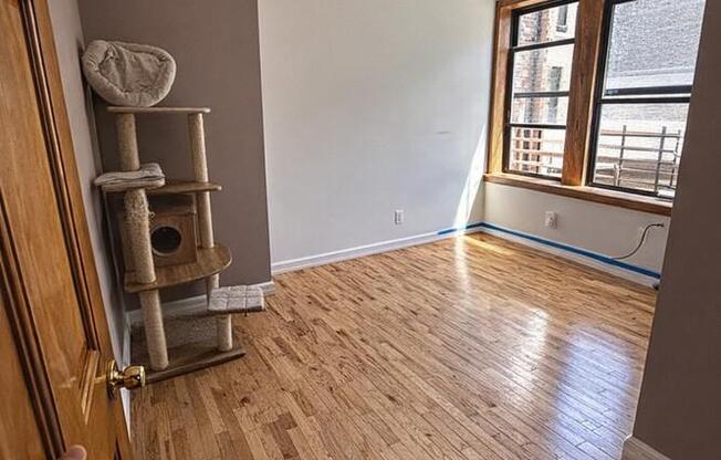 1 bed, 1 bath, 700 sqft, $2,250, Unit B10