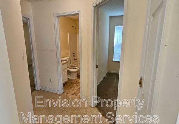 3989 MDW GLN WAY